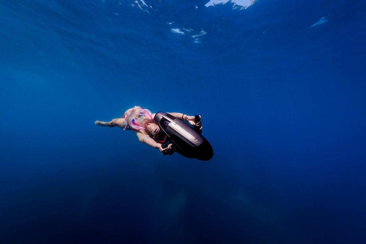SUBLUE VAPOR Underwater Scooter