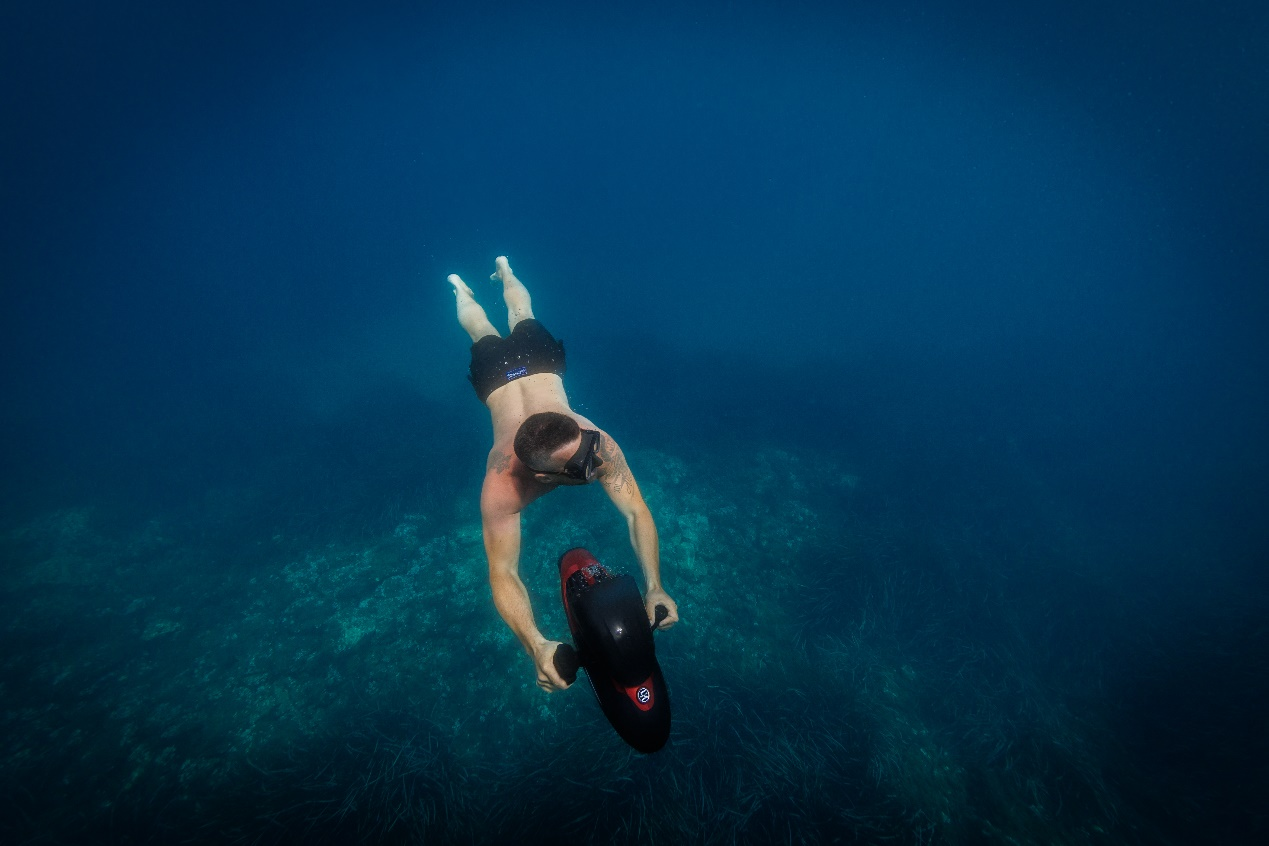 SUBLUE VAPOR Underwater Scooter